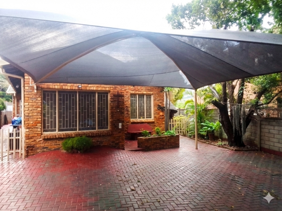 4 Bedroom Property for Sale in Geelhoutpark North West